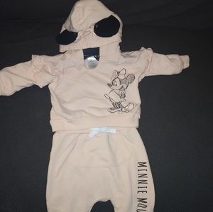 Disney sweat suit 6mo Minnie Mouse